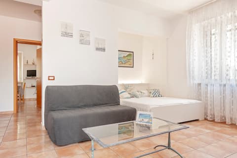 Popular Airbnb listing: Lovely Villa Suite - Beach 250m in Rosignano Marittimo