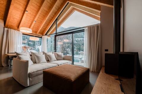 Detached designer chalet