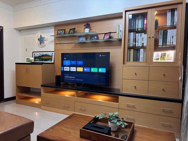 *New* Spacious 3BR Taipei Main Station Unit gallery image 3