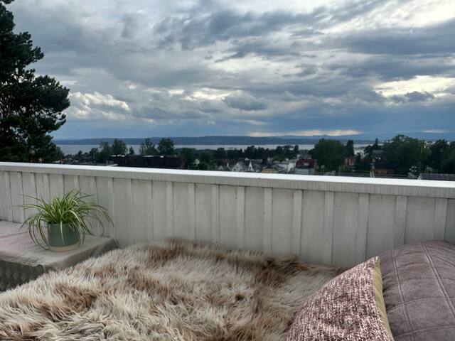 Seaview, great kitchen, large, 15 min. to center gallery image 2