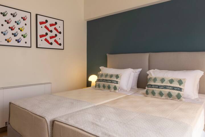 Athome Athens – Stylish flat under the Acropolis gallery image 5