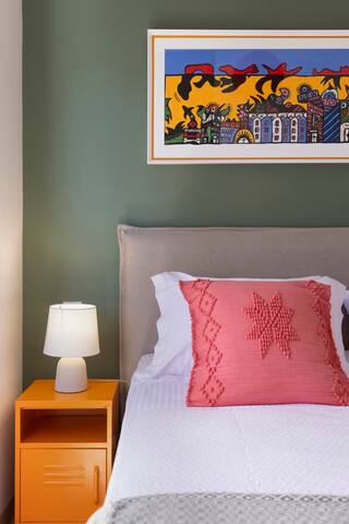 Athome Athens – Stylish flat under the Acropolis gallery image 2