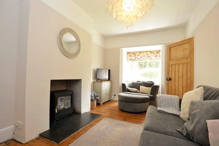 Devon Cottage - Dartmouth