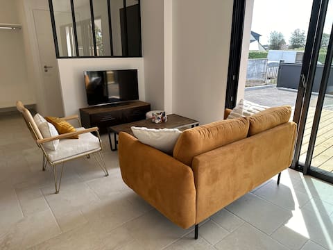 Popular Airbnb listing: Les Mouettes, Private SPA, All-Inclusive Package in Erdeven
