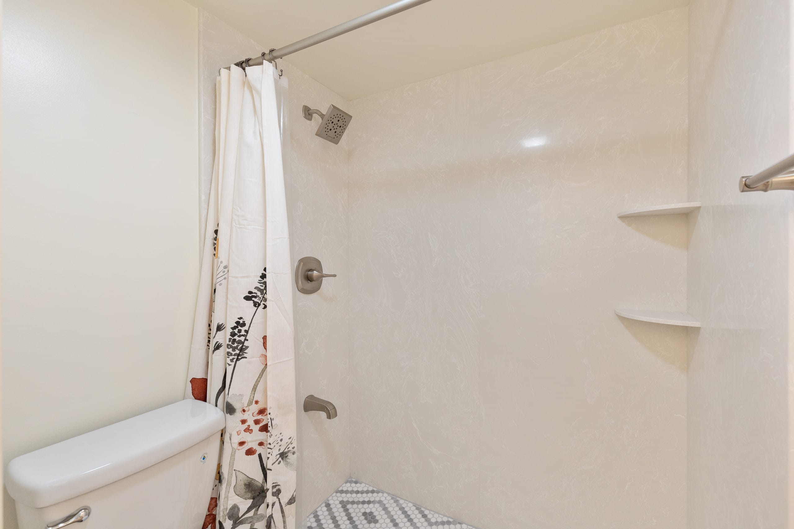 Hotel in Honolulu · ★4.76 · 1 bedroom · 3 beds · 1 private bath - Image 13