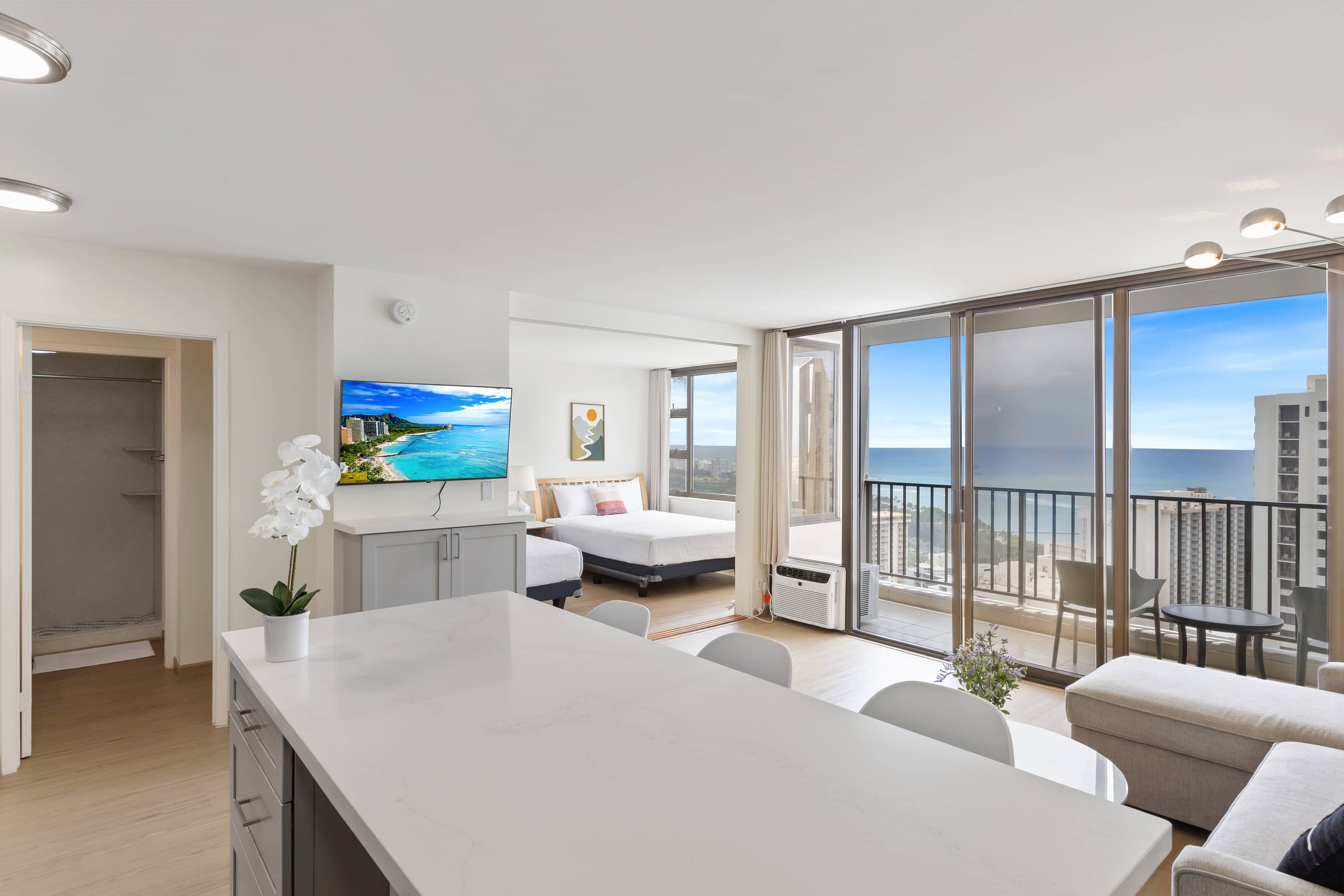 Hotel in Honolulu · ★4.76 · 1 bedroom · 3 beds · 1 private bath - Image 32