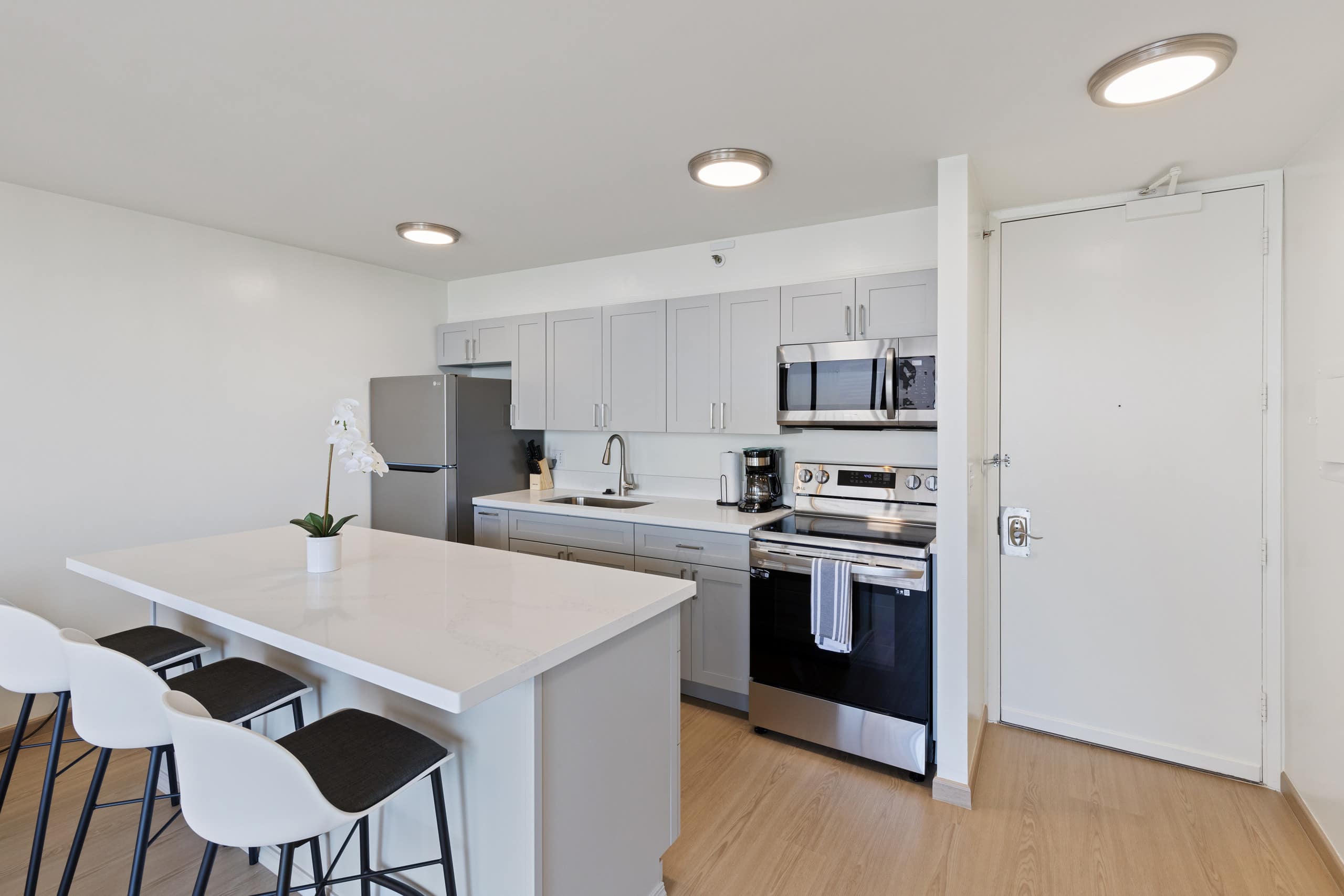 Hotel in Honolulu · ★4.76 · 1 bedroom · 3 beds · 1 private bath - Image 7
