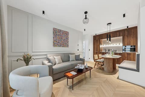 Airbnb performant: Luxurious and elegant apartment à Paris 8e Arrondissement