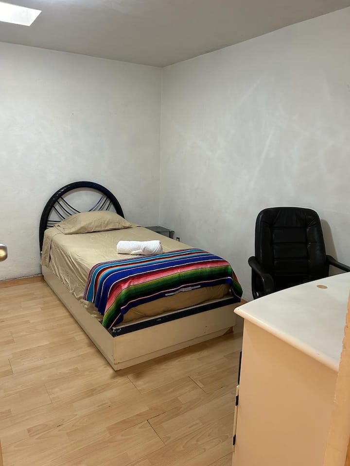 Dhomë gjumi 1
