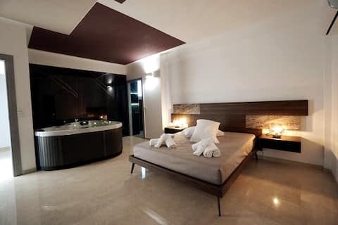 B&B VillaGrazia
jacuzzi and pool
