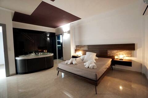 B&B VillaGrazia
jacuzzi and pool