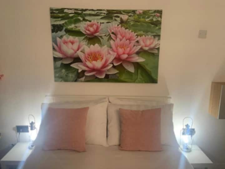 Midas Bloom Studio In Liverpool Near Anfield - Liverpool