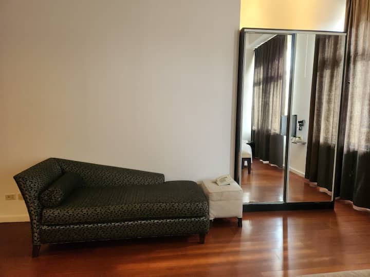 Loft in historic building D4 in Monserrat