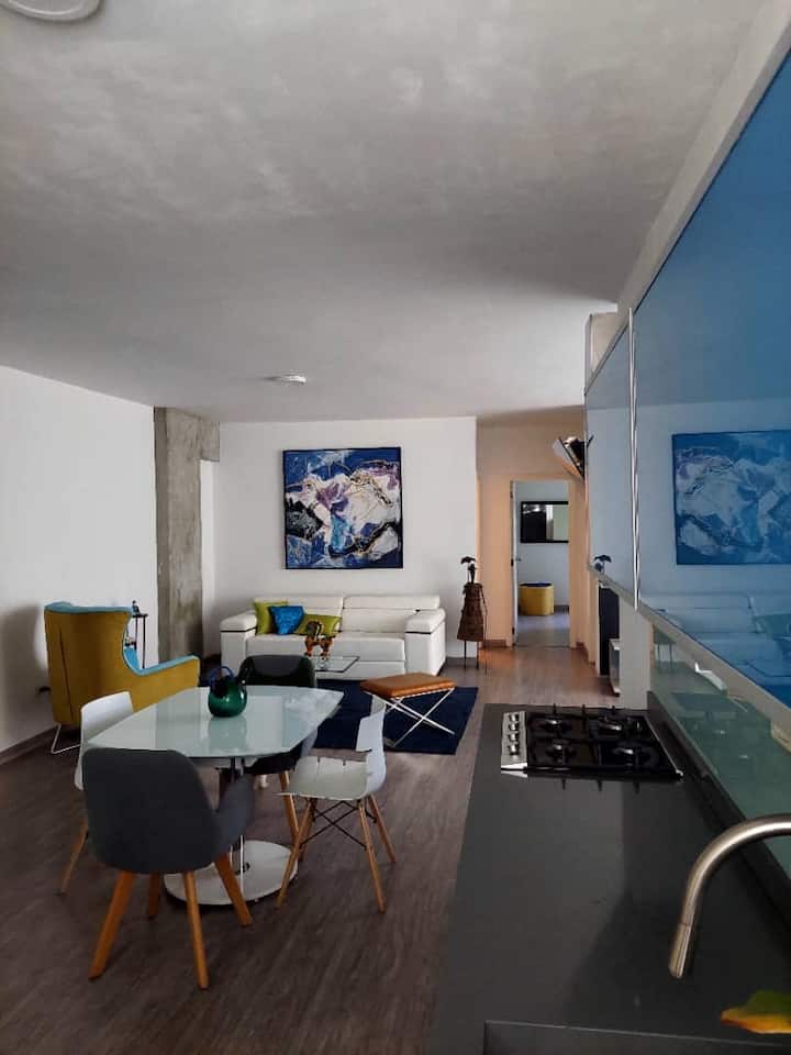 Bello Y Amplio Apartamento - Caracas