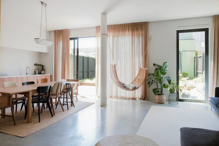 Light and spacious family home gallery image 2