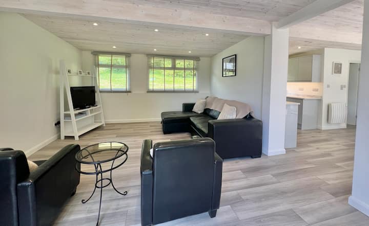 Spacious Chalet With Amazing Sundeck - Torcross