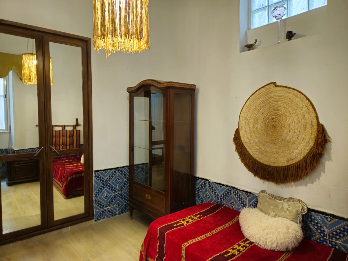 غرفة النوم 2