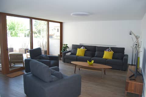 Top performing Airbnb: El Molinaz. Housing in Javier Reg No.: UVTR1615 in Navarra Nafarroa