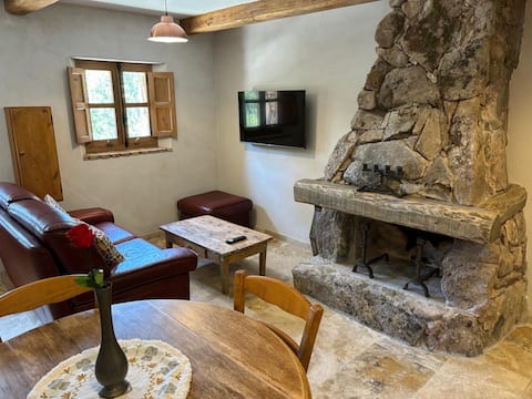 Successful Airbnb property: Beautiful quiet rental with heated pool in Zonza