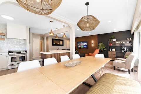 Popular Airbnb listing: Bunk Bed Haven | Perfect for Families & Big Groups in Western Mature Area
