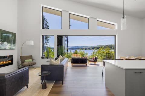 Kelly's Sunset Lake Retreat