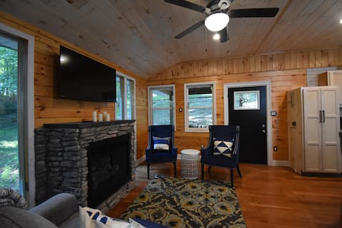 Top performing Airbnb: Quiet Retreat in Mc Caysville
