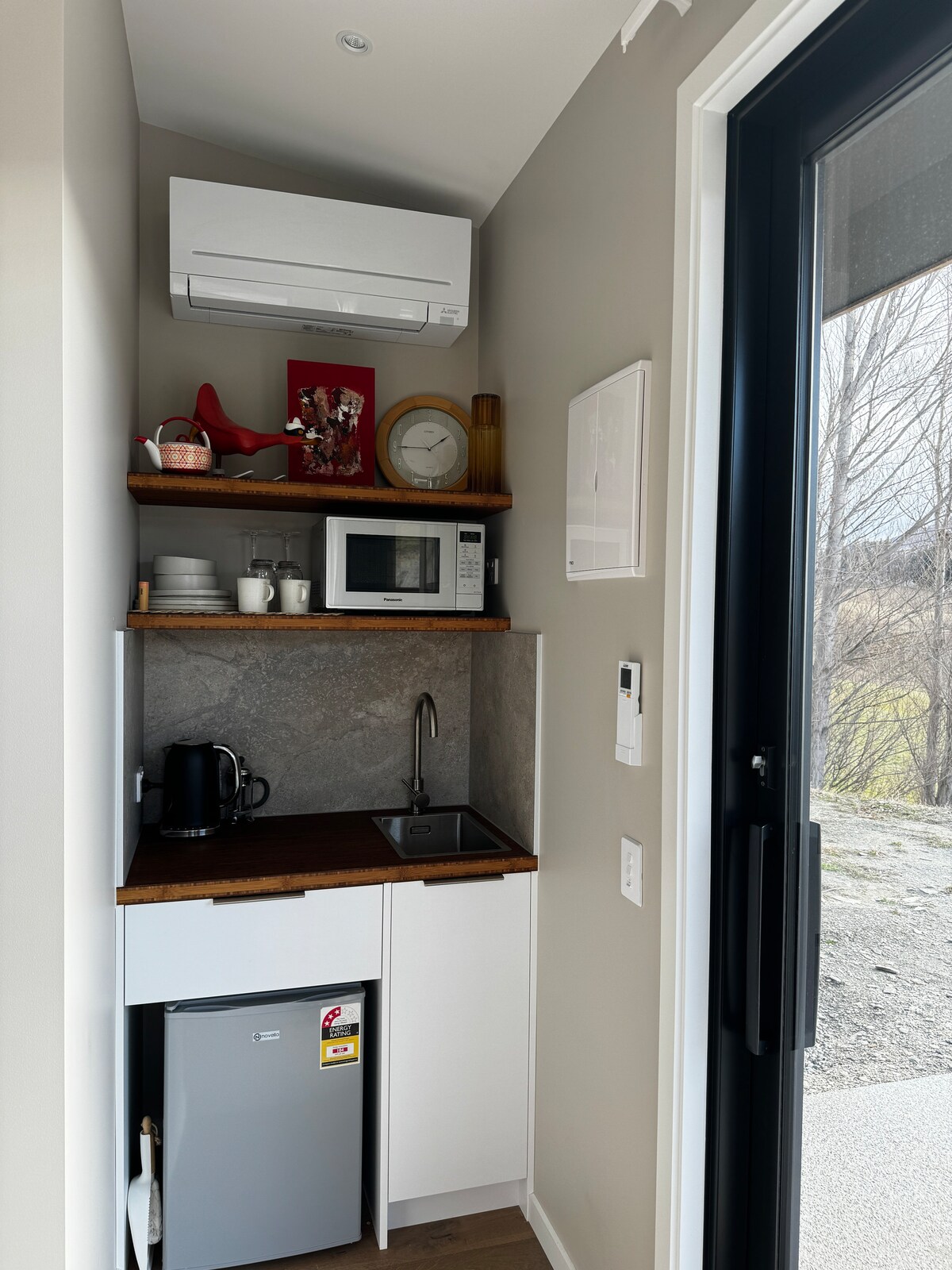 Top Airbnb: Arrowtown Vista Studio in Lake Hayes Basin