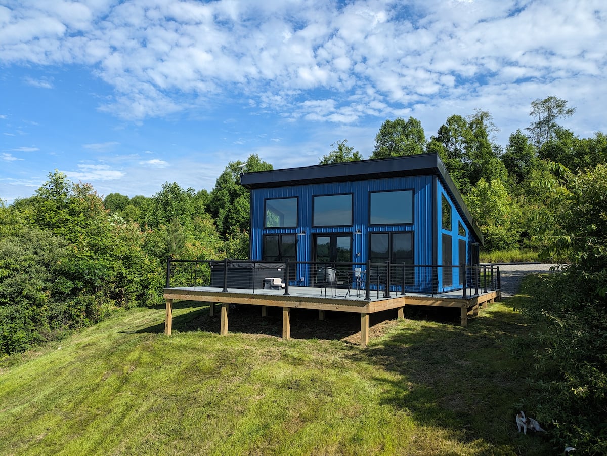 Blue Jay Cabin