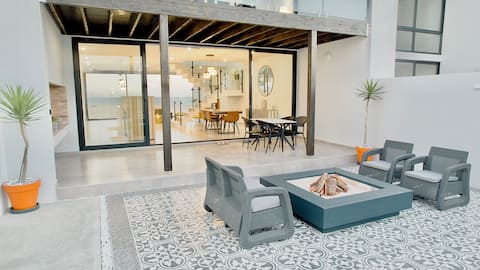 Silver Sands Beach Villa