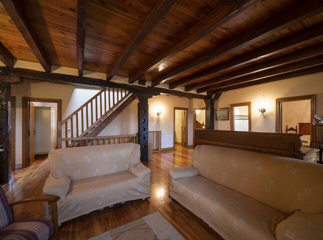 Casa Gaztelu. Mikelenea gallery image 5