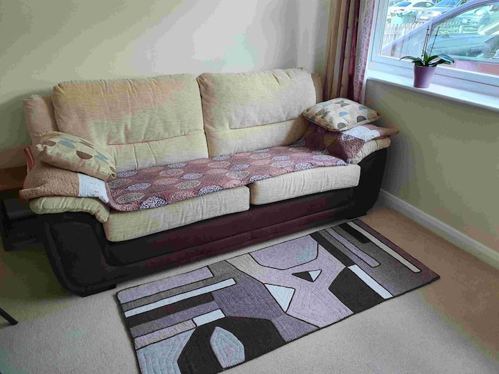 Spacious One Bedroom Flat + Parking - Oxford