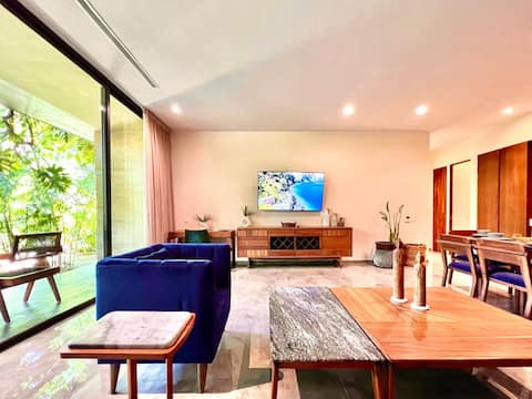 Airbnb con mejor rendimiento: Fancy 2-BR Condo | Pool, Gym, Beach Shuttle, Wifi en Tulum