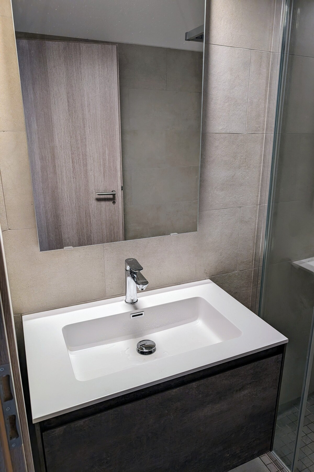 2B · Bliss Apartment for Family and Friends