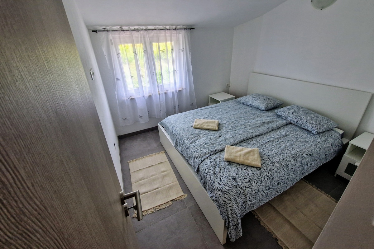 2B · Bliss Apartment for Family and Friends