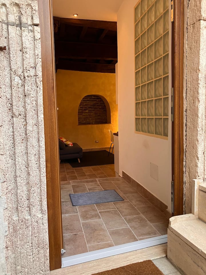 La Maison Des Souvenirs - Appartement Avec Balcon - Monterotondo