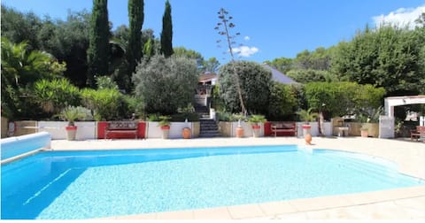 Villa with private pool - Families and friends