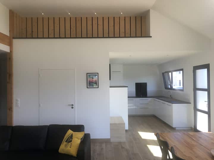 Ploudalmaizon : Moderne, Lumineux, Paisible - La Maison de la Plage