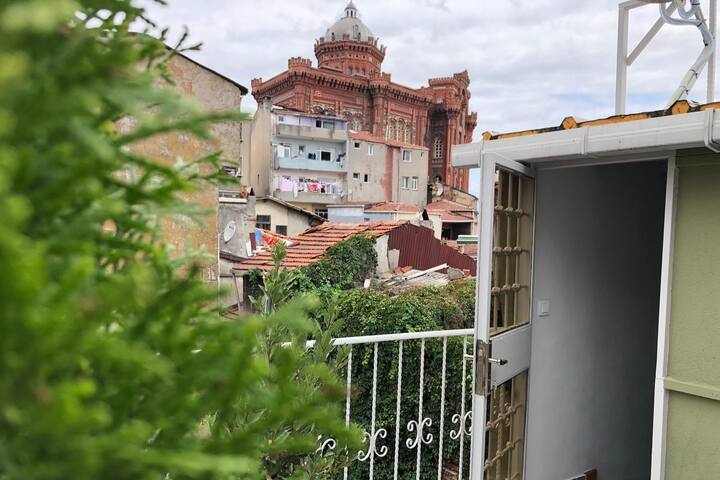 Triplex with sea view in Balat gallery image 2