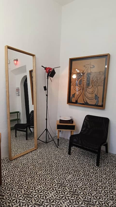 Top performing Airbnb: studio 22 in Guadalajara
