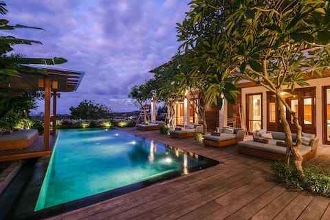 Luxurious Ocean views 5 Bdr Villa - Bingin Beach