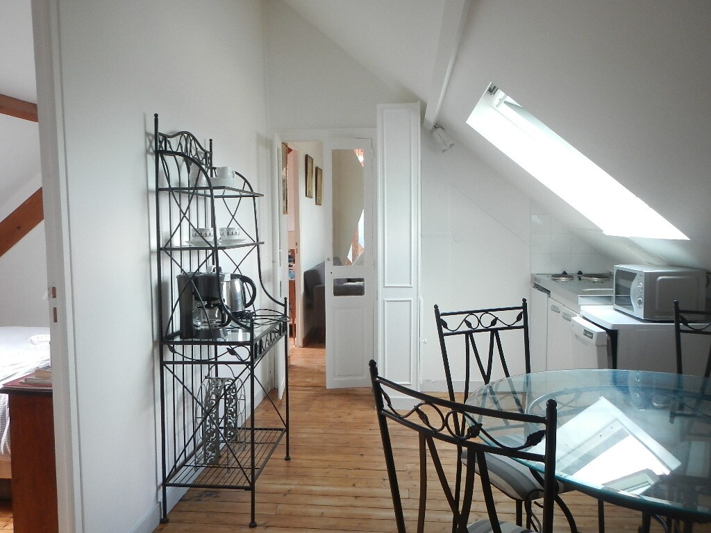 New cottage with swimming pool for 6 people Apartments for Rent in