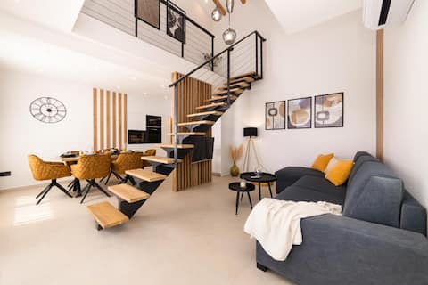 Popular Airbnb listing: G vacation house in Grad Ploče