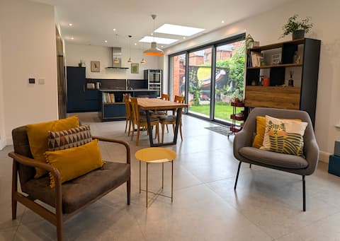 Beautiful, spacious, 5 Bed in Ormeau area, Belfast