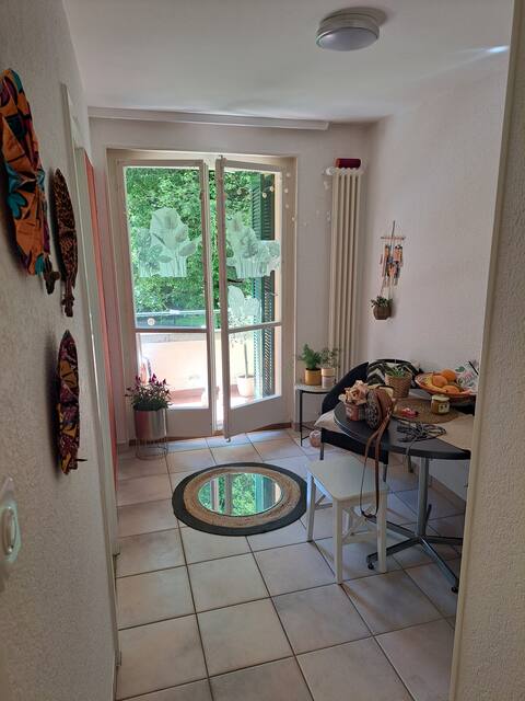 bright and surrounded by trees, 7min walk to train station
