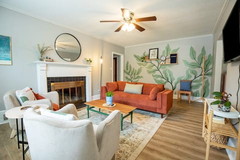 Top Airbnb: Perfect Space for Groups or Individuals- W|D in Spartanburg
