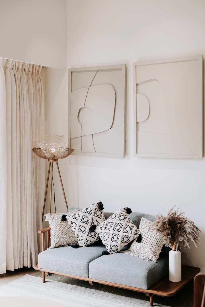 Living room image 6