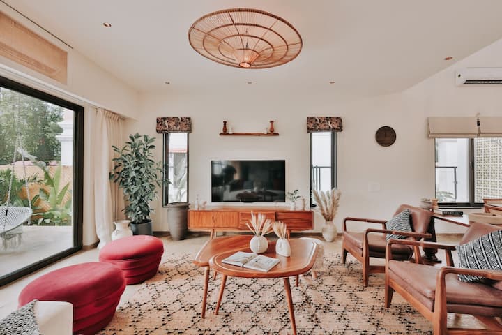 Living room image 5