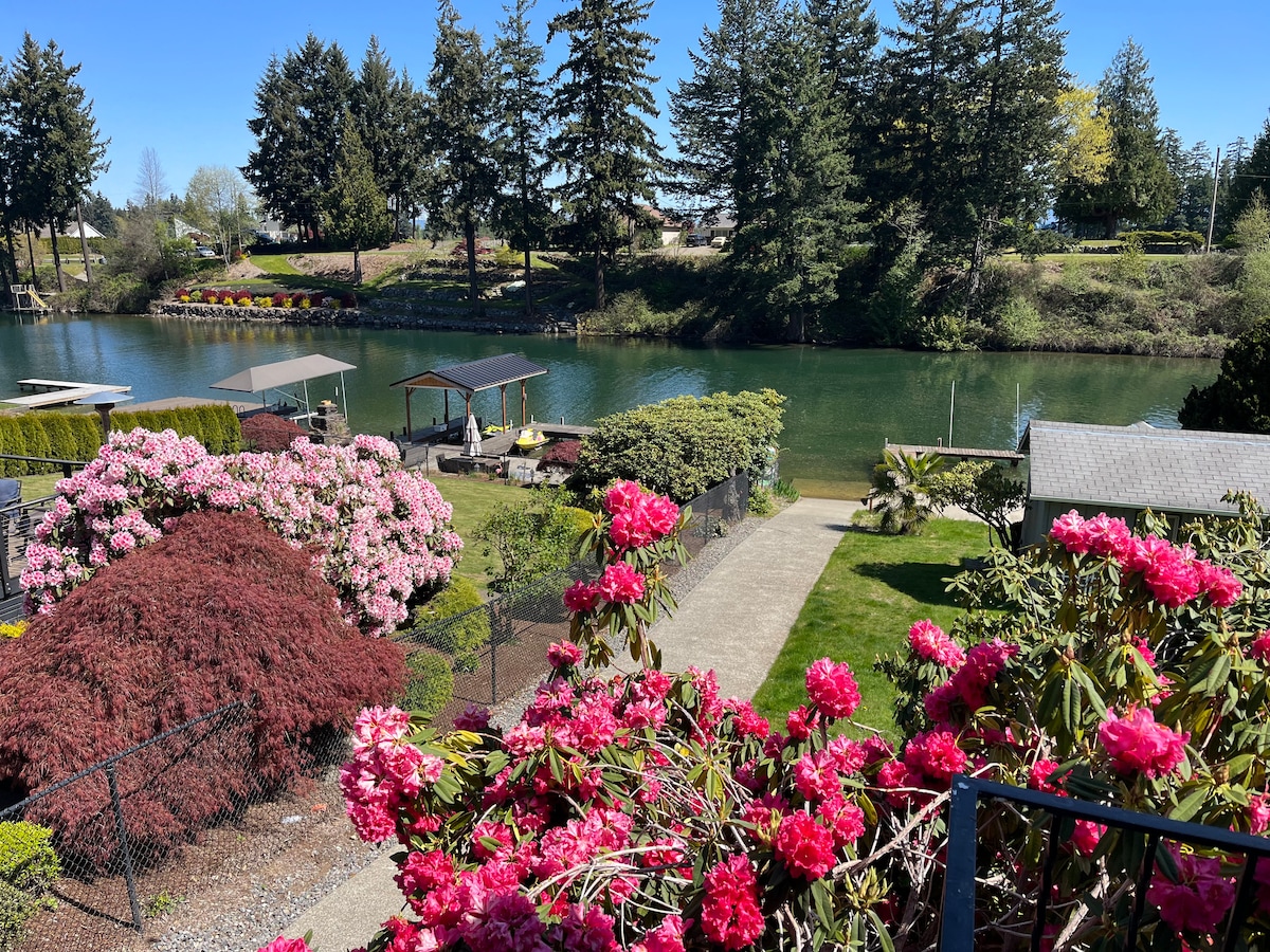 Lake Tapps Waterfront Hideaway Houses for Rent in Lake Tapps, Washington, United States Airbnb