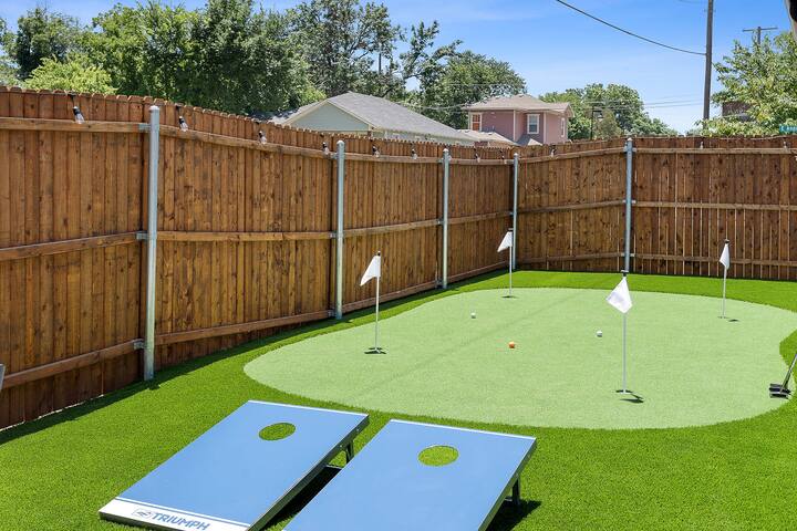 Stockyards Downtown FW Dickies Arena TCU Sleeps 16 gallery image 4