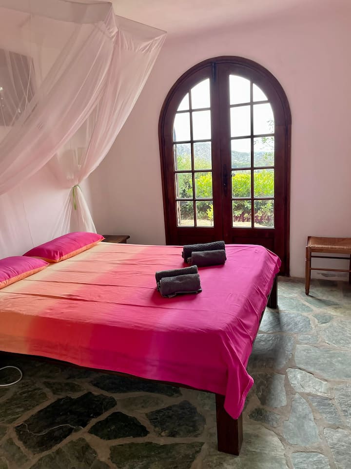 Chambre nr.3 Queen size bed.